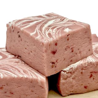 WILDBERRIES AND CREAM FUGDE