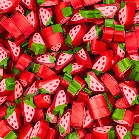 STRAWBERRY LIQUORICE SLICE