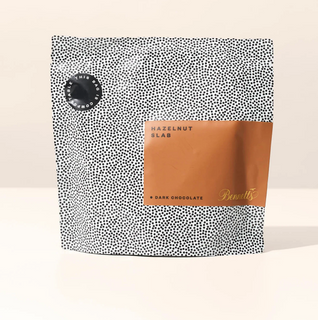 BENNETTS SLAB HAZELNUT DARK 140G