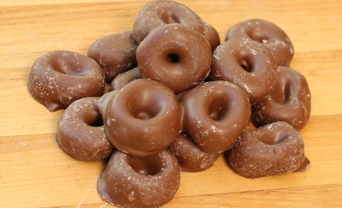 CHOC ANISEED RINGS