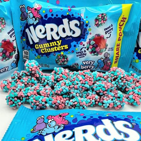 NERDS VERY BERRY GUMMY CLUSTERS