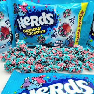 NERDS VERY BERRY GUMMY CLUSTERS