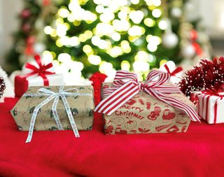 DO NOT TELL MUM TREAT BOX