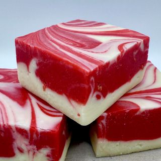 RASPBERRIES & CREAM FUDGE