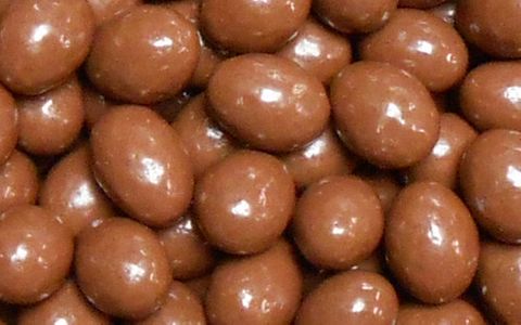 MILK ALMONDS
