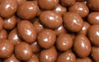 MILK ALMONDS