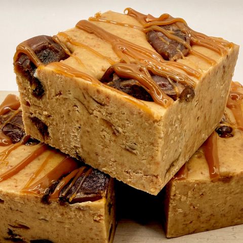 STICKY DATE PUDDING FUDGE