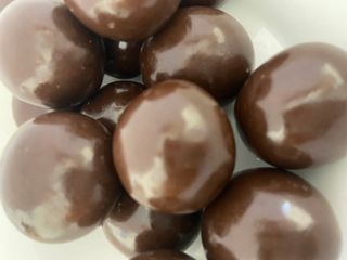 Dark Choc Hazelnuts