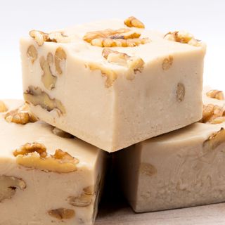 MAPLE WALNUT FUDGE