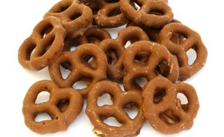 MILK CHOCOLATE PRETZELS