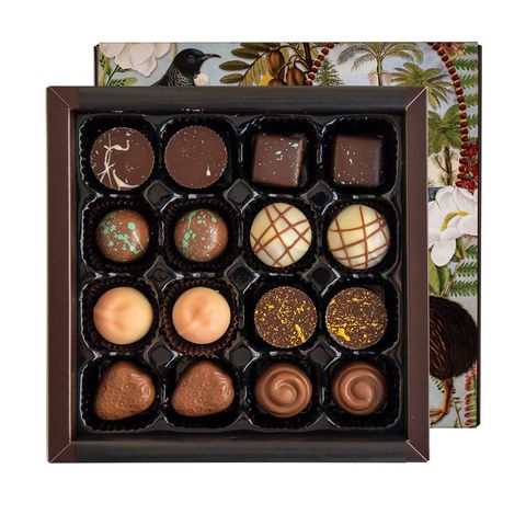 Devonport Flavours of NZ Selection 16p