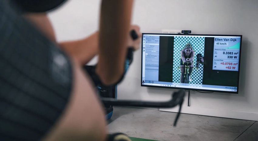 BIORACER | Optimizing Synergy Between Apparel and Athlete