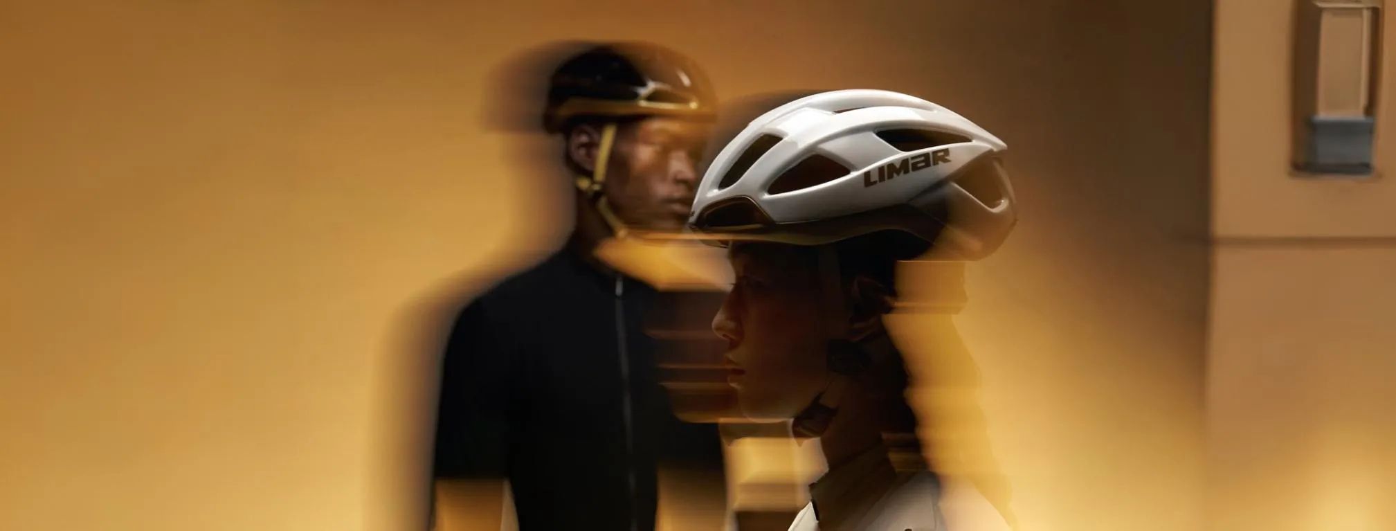 <h3 style='margin: 10px;'>LIMAR</h3> <h2 style='margin: 10px;'>Air is your main rival</h2> <button style='margin: 10px;'>GET STARTED</button>