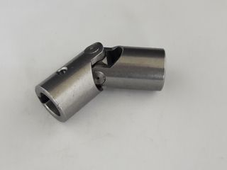 UNIVERSAL JOINT L73