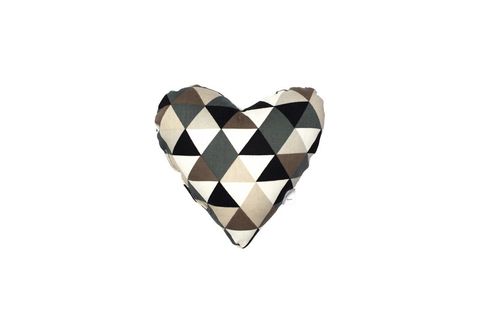 MOG AND BONE HEART SHAPED SOFT TOY MOCCA DIAMOND