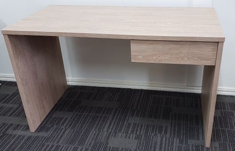 Single desk with deals drawer