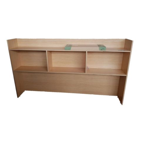 Hutch Medium Lip L1700xH1200xD300mm 3-Section L2