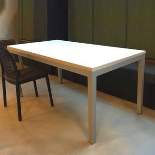 Uno Table 900x900mm PC Frame L2 Top