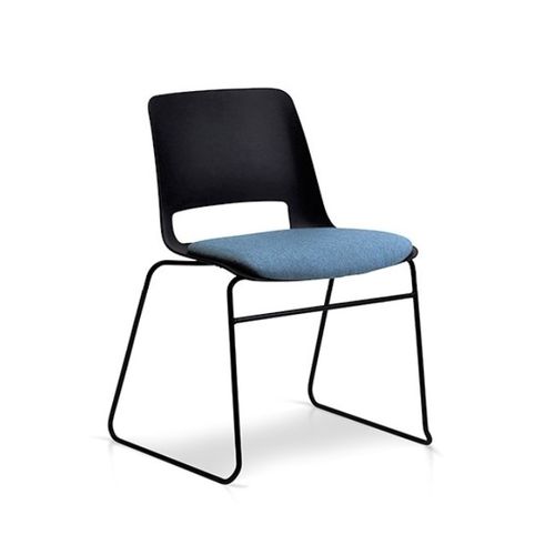 Unica Visitor Chair Sled based with Seat Pad Piccolo 140kg