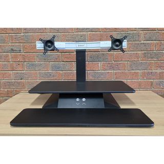 Secondhand Electric Standesk with dual monitor bracket