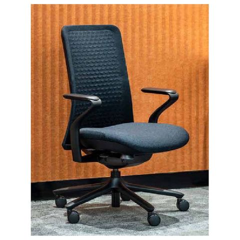 Fuse Synchron Mesh Back Chair Arms Midnight Black 135kg