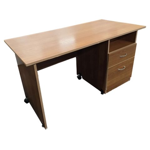 Secondhand Desk L1390xD685xH770 Cherry