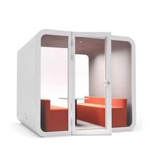 Space Pod 4 Person incl Ottoman and Table