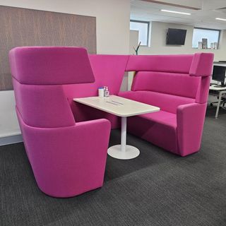 #210250 Secondhand Booth Seating with Table