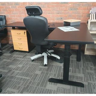 #210566 Secondhand Vertilift CWS LHS2100xD750x RHS850xD650mm