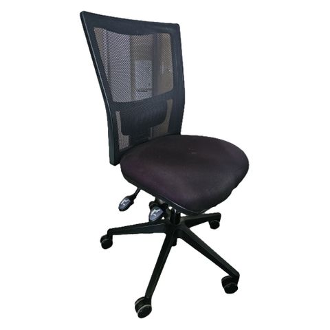 Secondhand chair 14