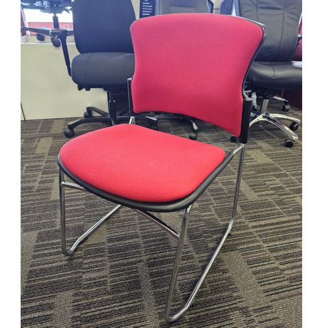 #209681C Secondhand Focus chair Chr Sled Chelsea Poppy Fabric