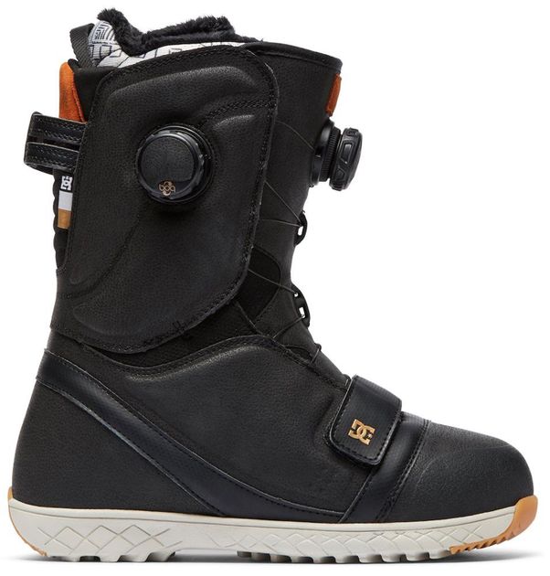 Women's Mora Snowboard Boots DC Women's Mora BOA Snowboard