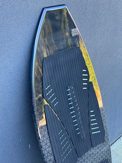 Ronix 2024 Carbon Air Core Type8:12 Skimmer 4'6" - New/Damaged 035