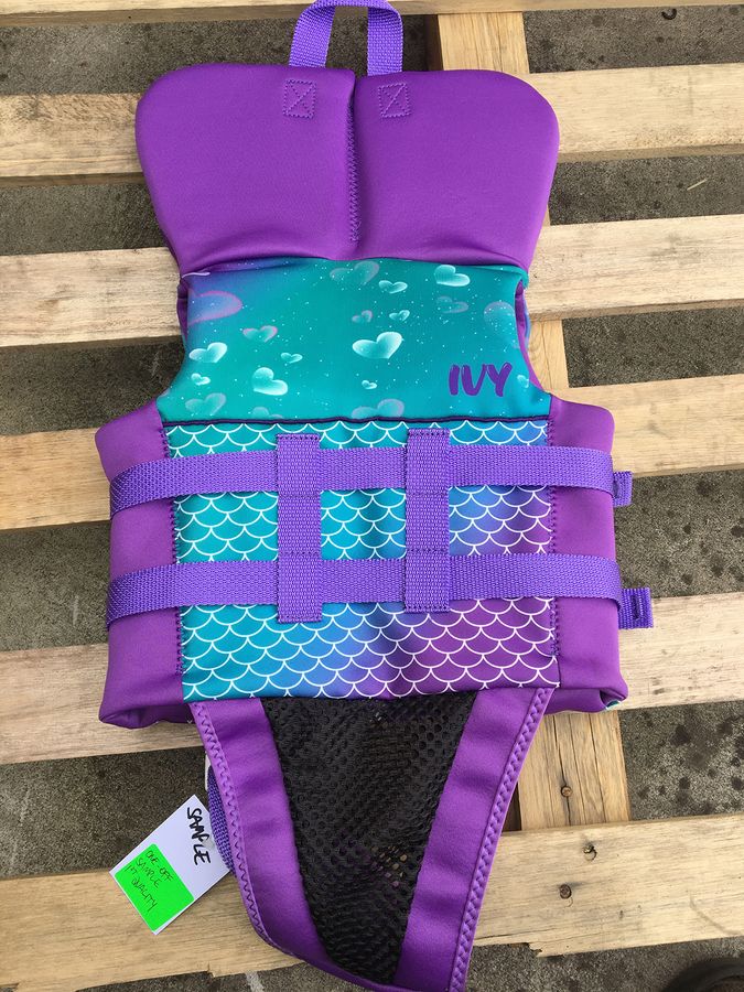 Ivy Junior girls Vest W/Collar 2-3 - Non Approved Sample