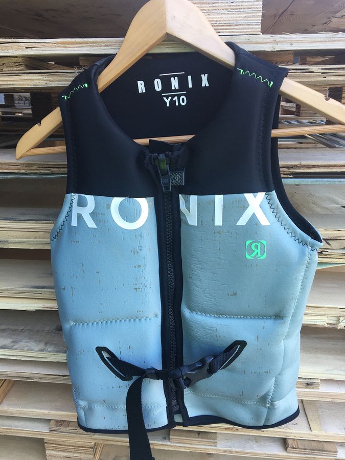 Ronix 2022 Ronix Teen Supreme Vest T10 USED. 141