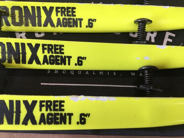 Ronix Free Agent Wakeboard Fins X4.  Point 6 inch. Yellow. 191