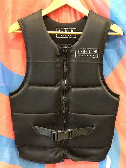 KGB 2022 TEMPO VEST Med (Sample). C177