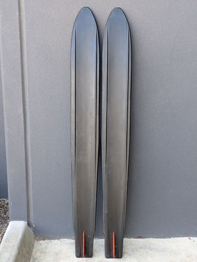 Radar 2023 X-Cal Combos 67" Damaged. C005