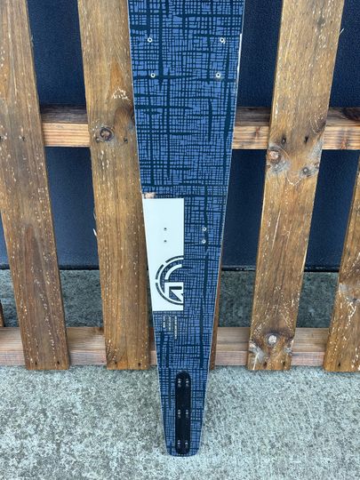 Radar 2025 Union ski 71 - New Damaged .C049