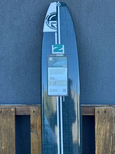 Radar 2025 Union ski 71 - New Damaged .C049