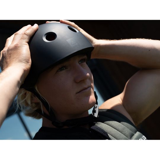 Follow 2026 Pro Helmet