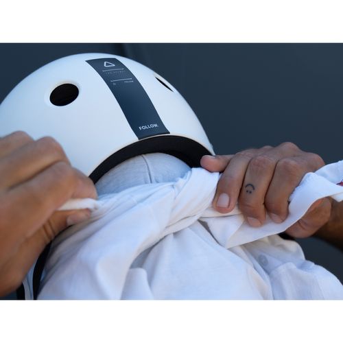 Follow 2027 Pro Helmet