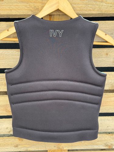 Ivy 2025 NOVA VEST 8 - NOT APPROVED (C043)