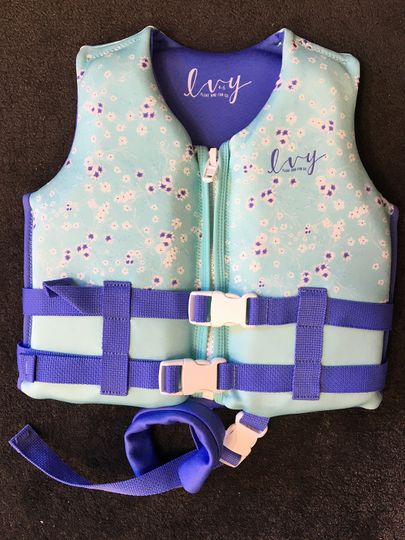 Ivy 2022 IVY JNR GIRLS VEST Minty Fresh - 4-6 Sample. C105