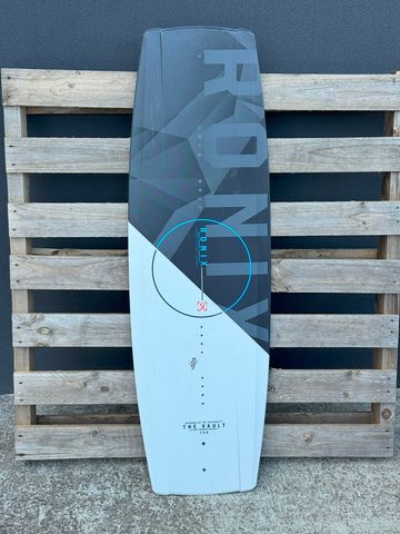 Ronix 2025 Vault Wakeboard 135 - Ex Demo. (C072)