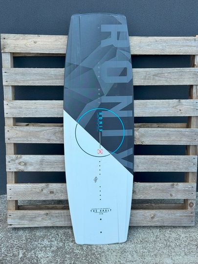 Ronix 2025 VAULT 135 -Ex Demo (C72)