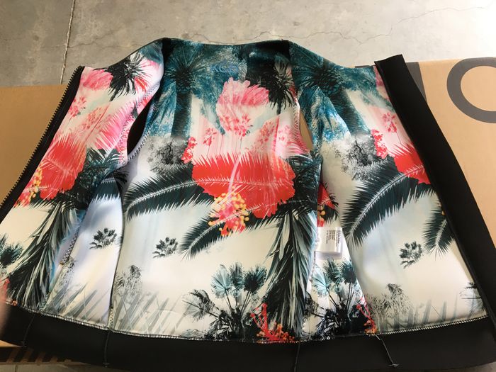 KGB KGB Mens Sample Vest Medium. NOT APPROVED. New (C209)