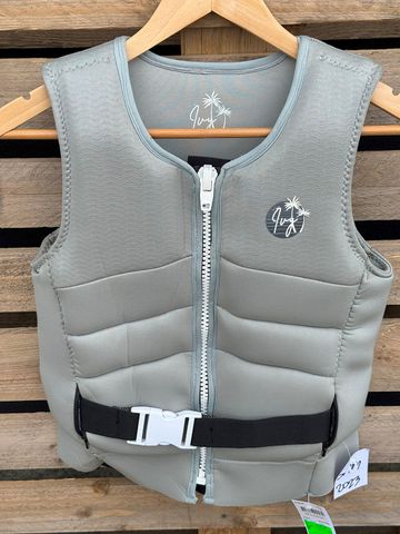 Ivy Ivy Cache Vest 10 Sample Not Approved