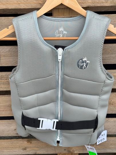 Ivy Ivy Cache Vest 10 Sample Not Approved