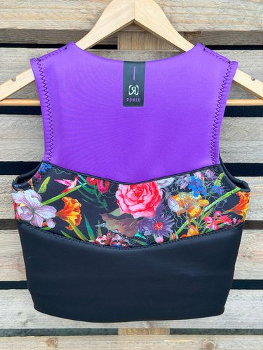 Ronix Ronix Daydream Vest Women's 8 Sample Not Approved.  (C214)